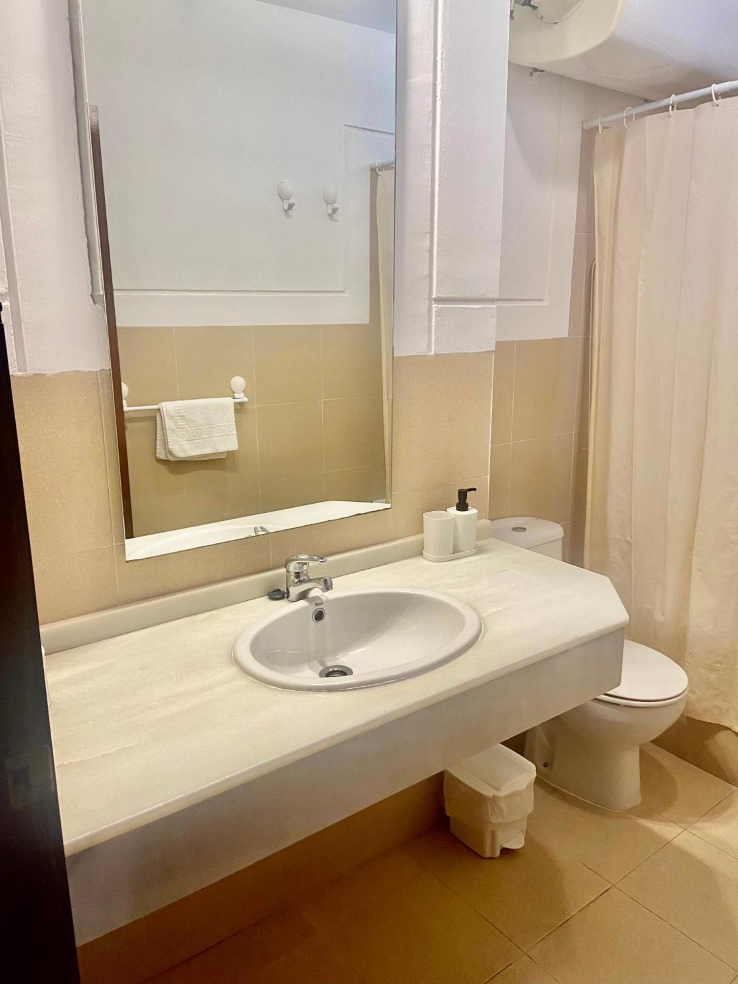 קורדובה 9753 Apartamento Corte Ingles מראה חיצוני תמונה